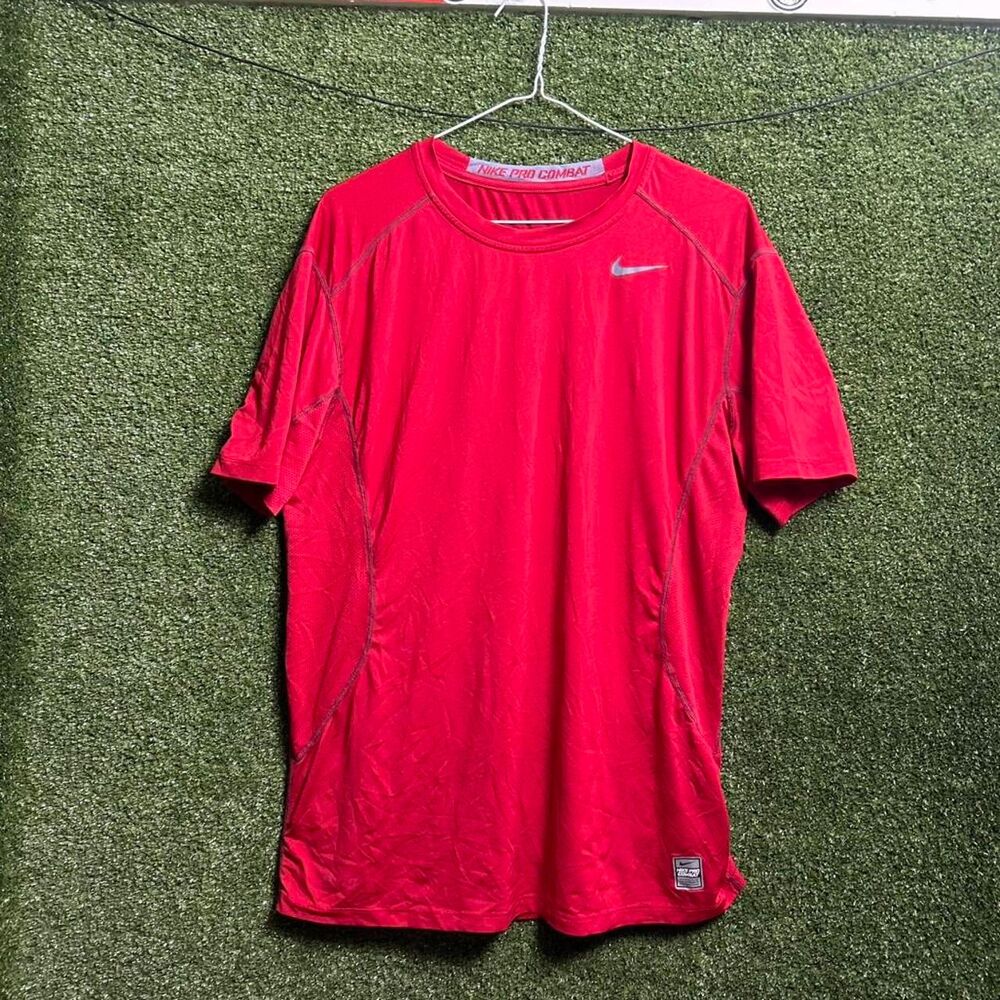 Nike Men's Red T-shirt
